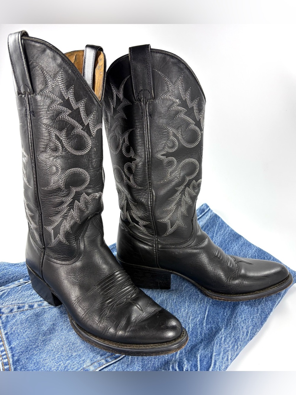 Ariat Caliber R Toe Black Leather Western Cowboy Boots 6.5B